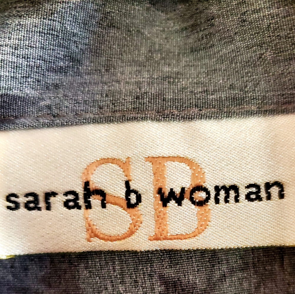 SARAH B WOMAN TOP - Picture 3 of 3